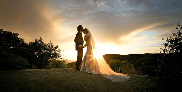 1-Some-Amazing-Wedding-Photography-Tips-On-Capturing-The-First-Look